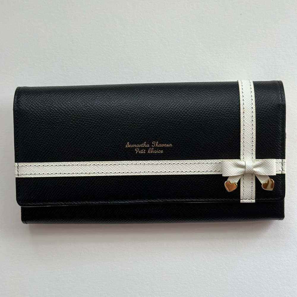 Samantha Thavasa Long Wallet Black and White Gold Bow Heart Brand New